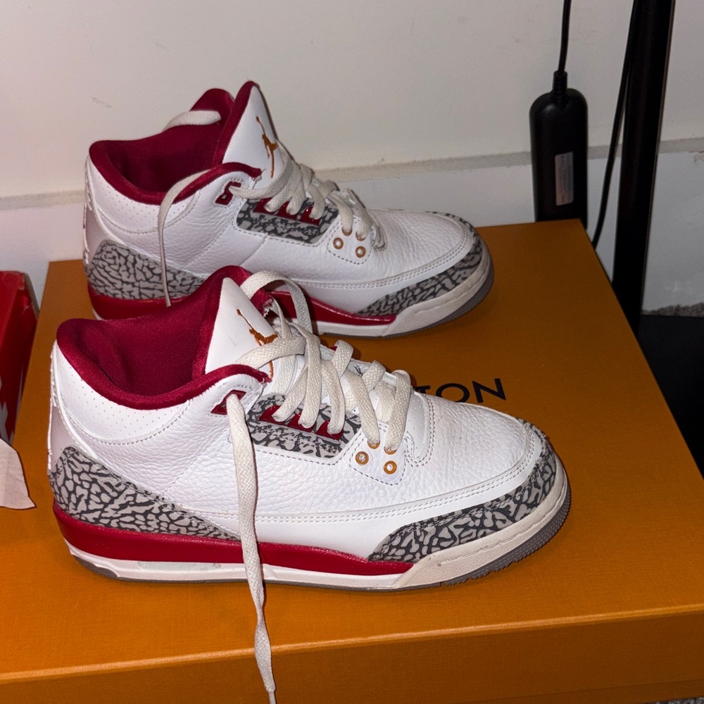 2022 Air Jordan 3 Retro GS 'Cardinal Red' 5.5Y/7W
